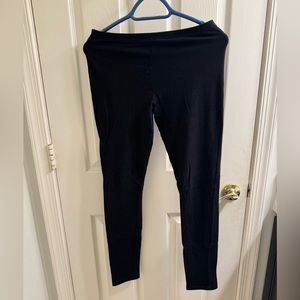 HUE Leggings
